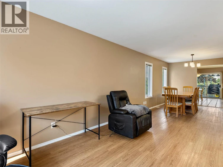219 Strom Road, Kamloops, BC, V2C 4M1 - 7