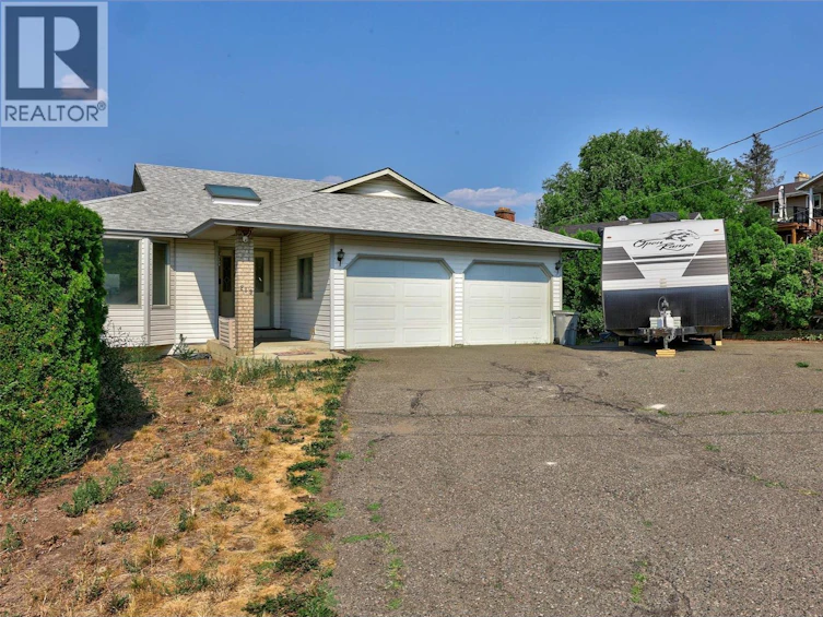 219 Strom Road, Kamloops, BC, V2C 4M1 - 2