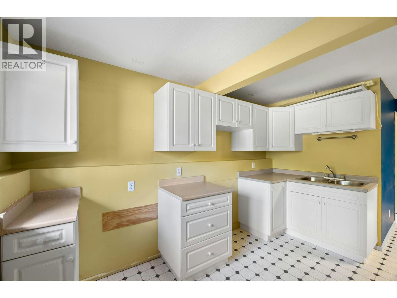 219 Strom Road, Kamloops, BC, V2C 4M1 - 30