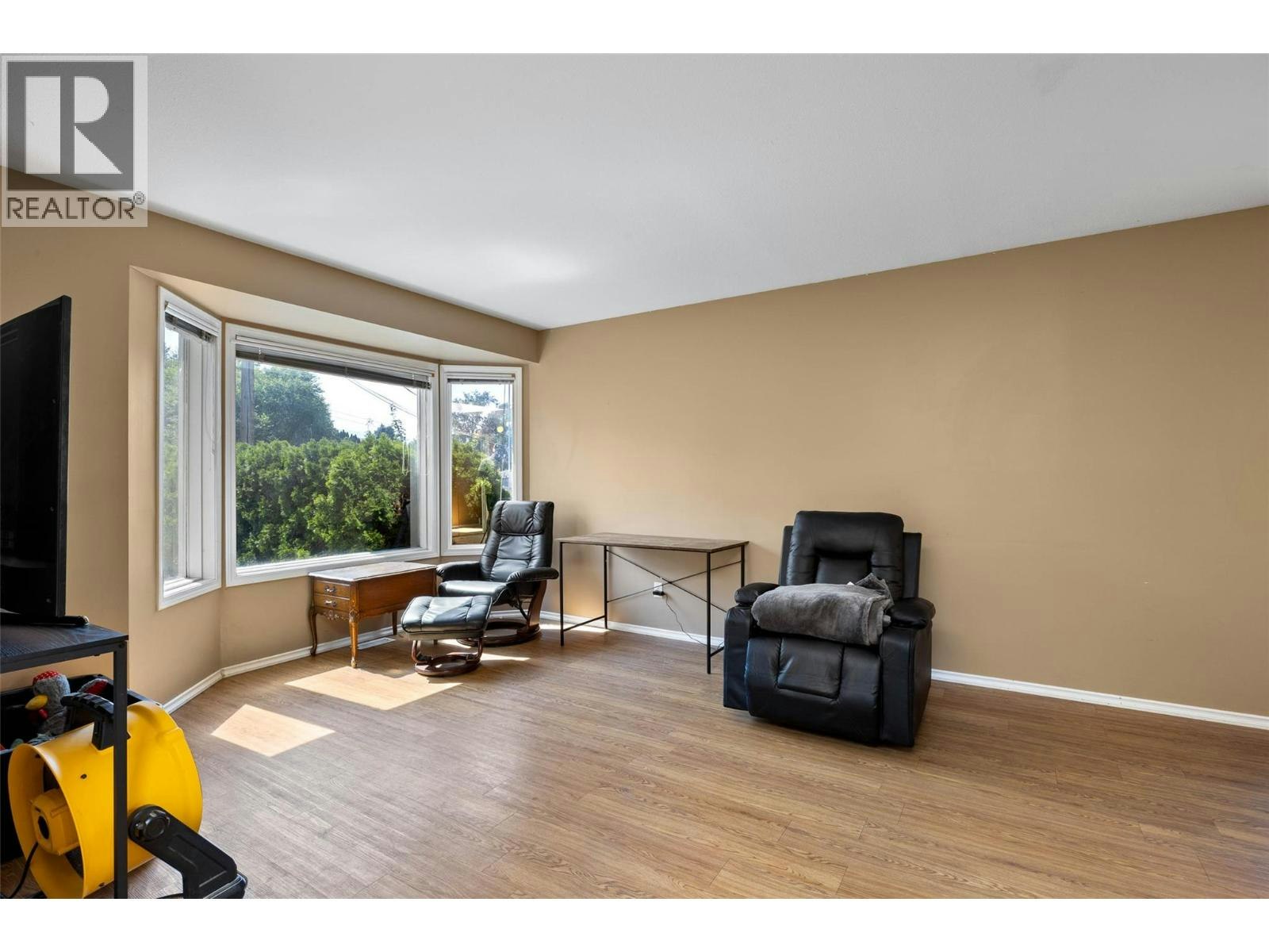219 Strom Road - 5