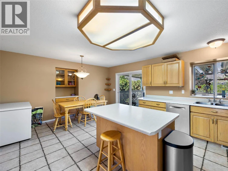 219 Strom Road, Kamloops, BC, V2C 4M1 - 14