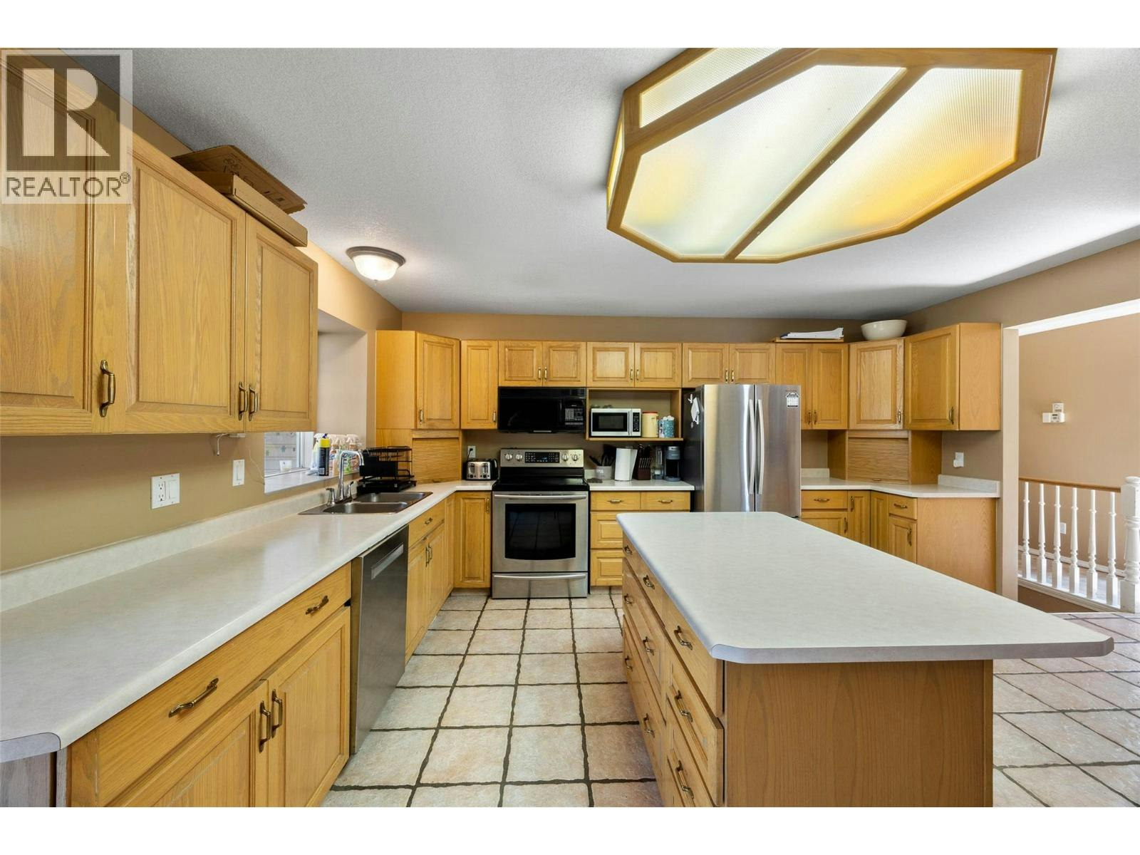 219 Strom Road, Kamloops, BC, V2C 4M1 - 12