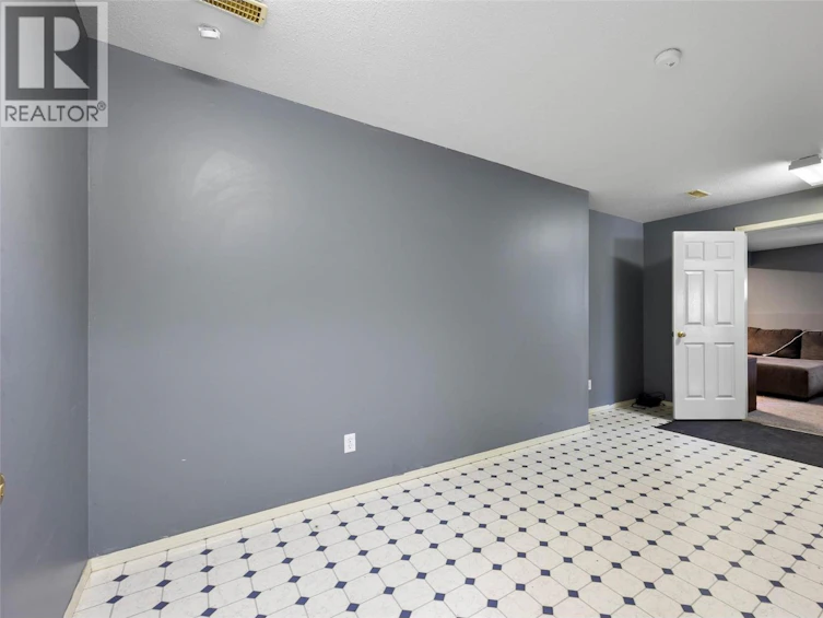 219 Strom Road, Kamloops, BC, V2C 4M1 - 38