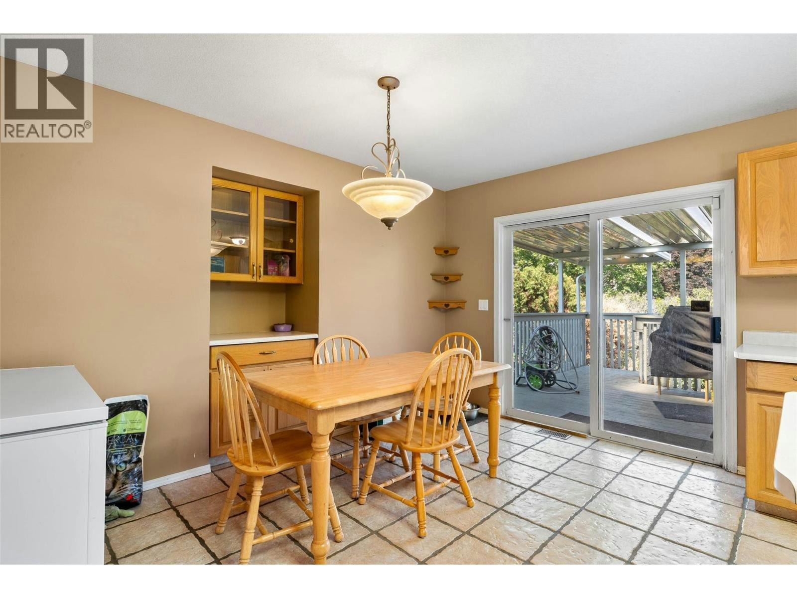 219 Strom Road, Kamloops, BC, V2C 4M1 - 9
