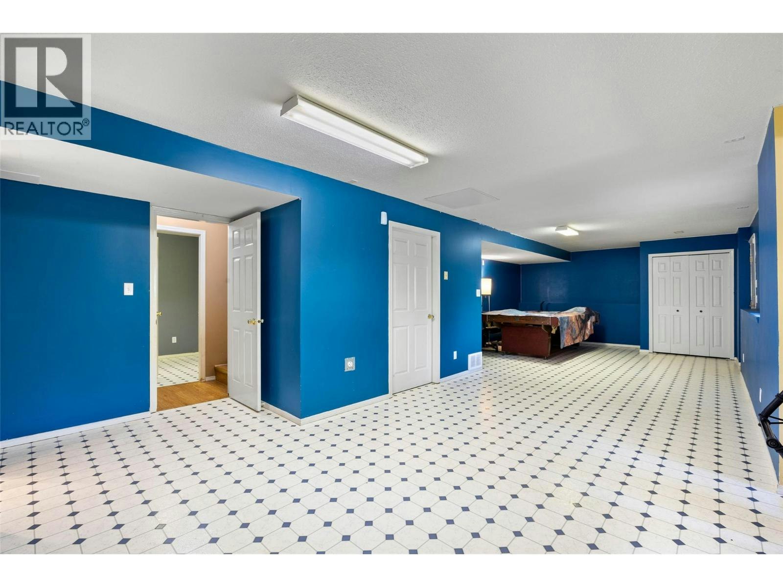 219 Strom Road, Kamloops, BC, V2C 4M1 - 32