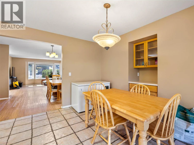219 Strom Road, Kamloops, BC, V2C 4M1 - 10