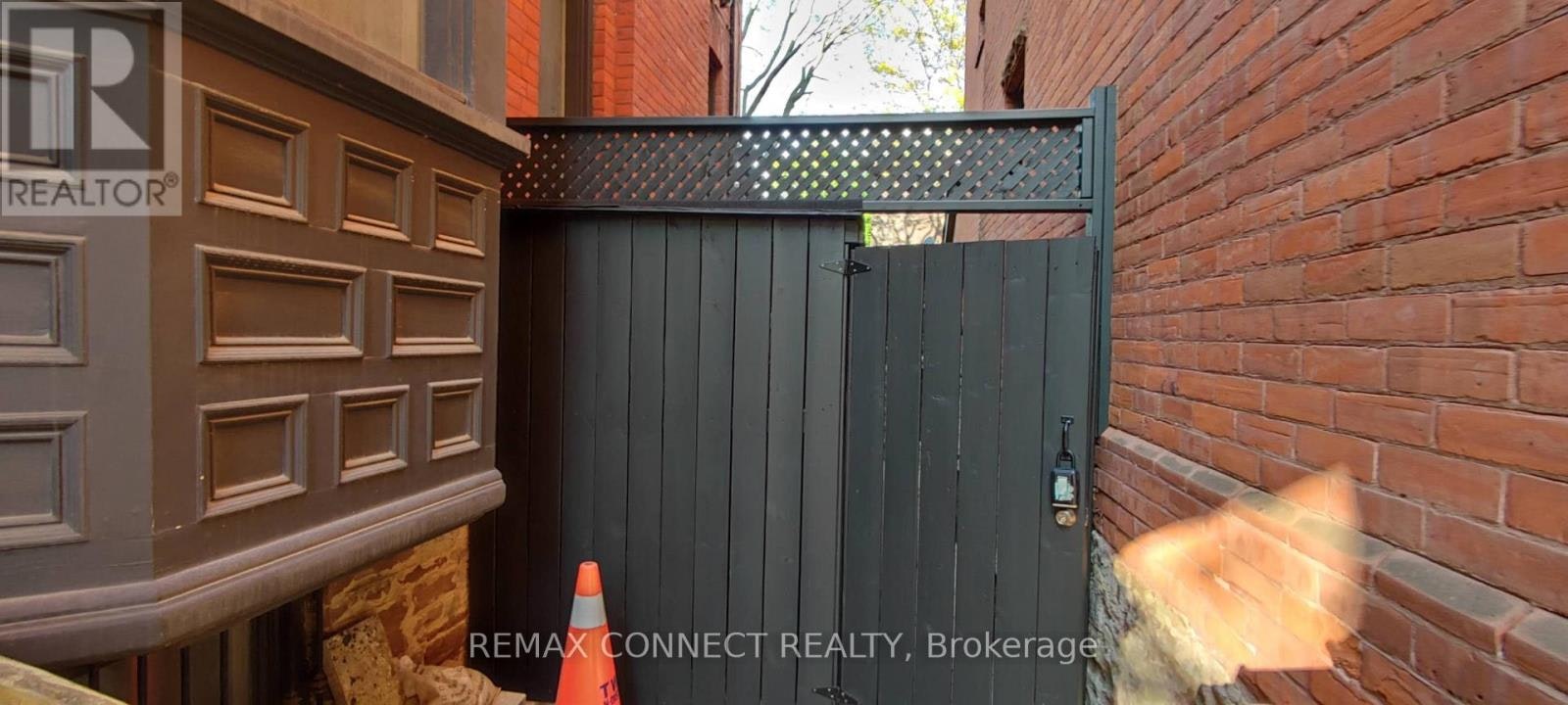 LOWER-123 Bedford Road, Toronto, ON, M5R 2K6 - 2