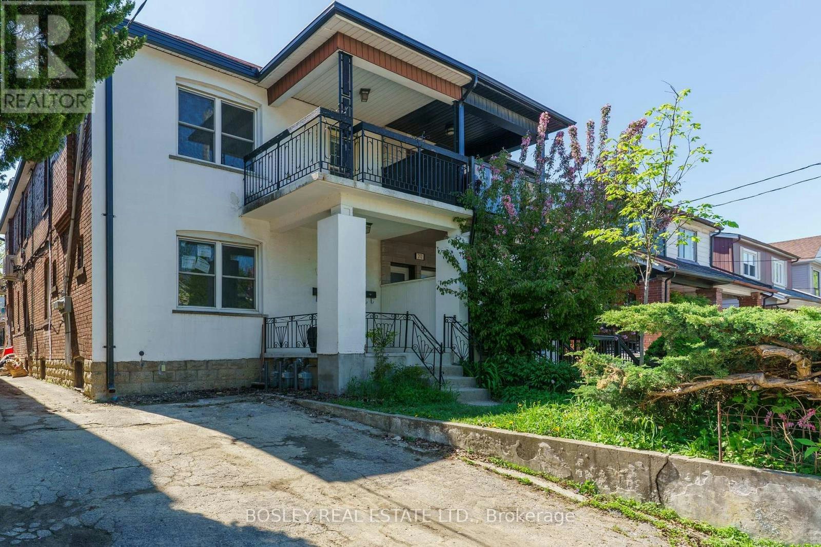 1-210 Westmount Avenue, Toronto, ON, M6E 3M8 - 2