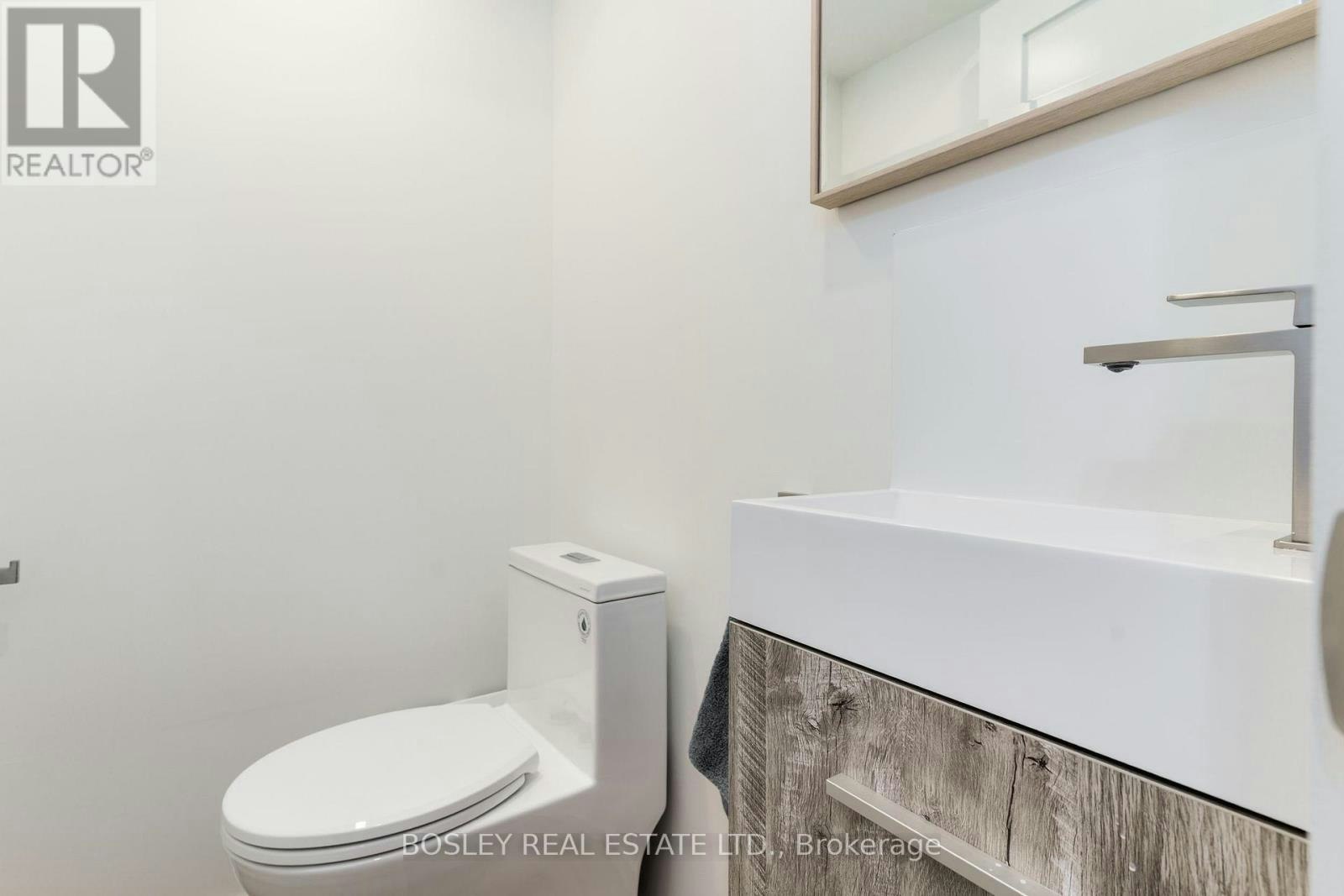 1-210 Westmount Avenue, Toronto, ON, M6E 3M8 - 13