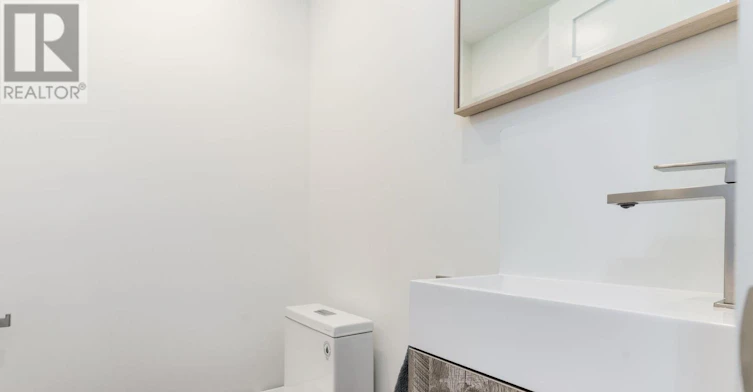 1-210 Westmount Avenue, Toronto, ON, M6E 3M8 - 13