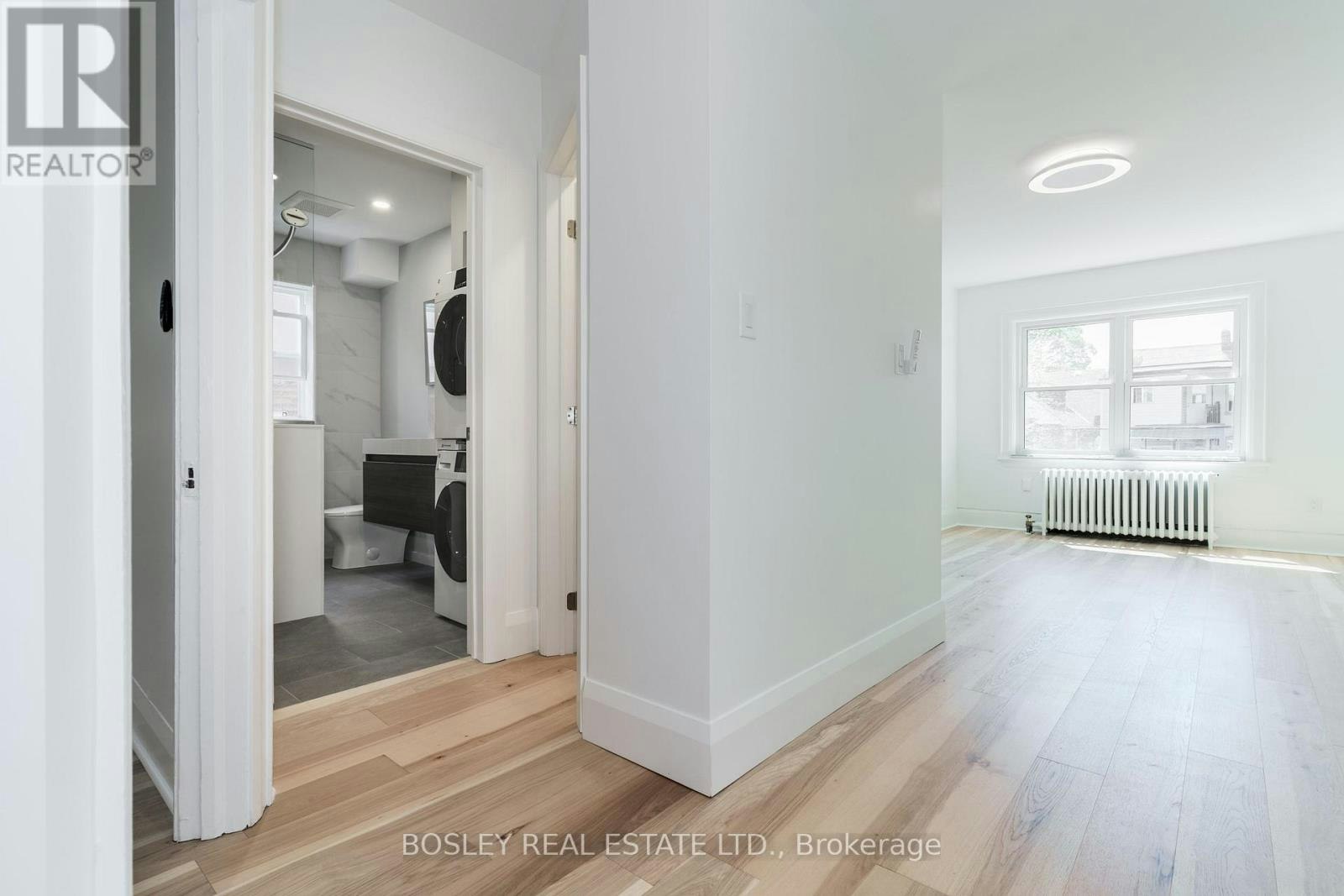 1-210 Westmount Avenue, Toronto, ON, M6E 3M8 - 4