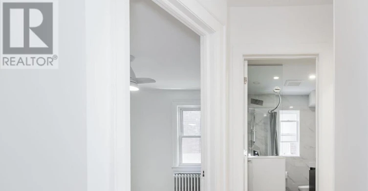 1-210 Westmount Avenue, Toronto, ON, M6E 3M8 - 5
