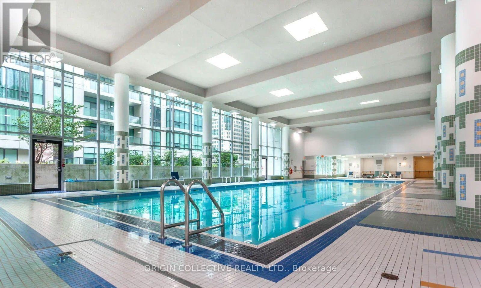602-12 Yonge Street, Toronto, ON, M5E 1Z9 - 17
