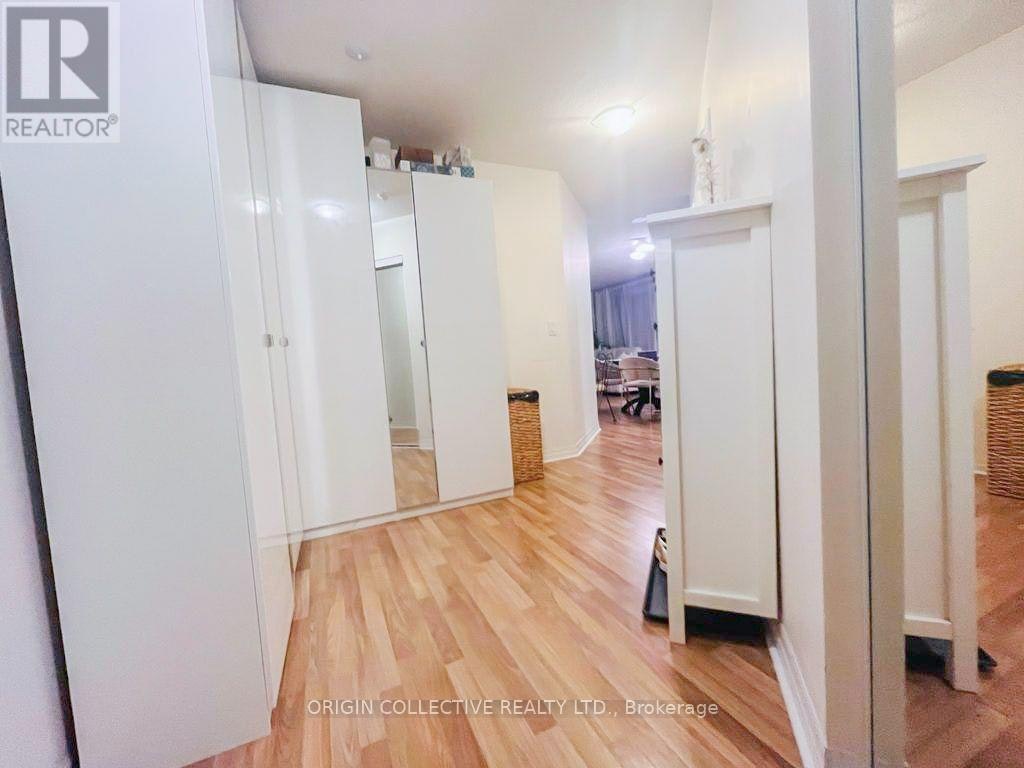 602-12 Yonge Street, Toronto, ON, M5E 1Z9 - 4