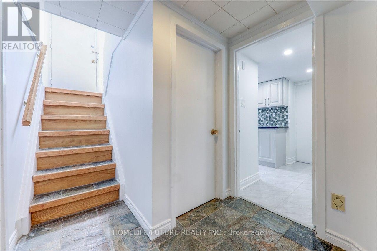 BSMT-53 Dennett Drive, Toronto, ON, M1S 2E8 - 3