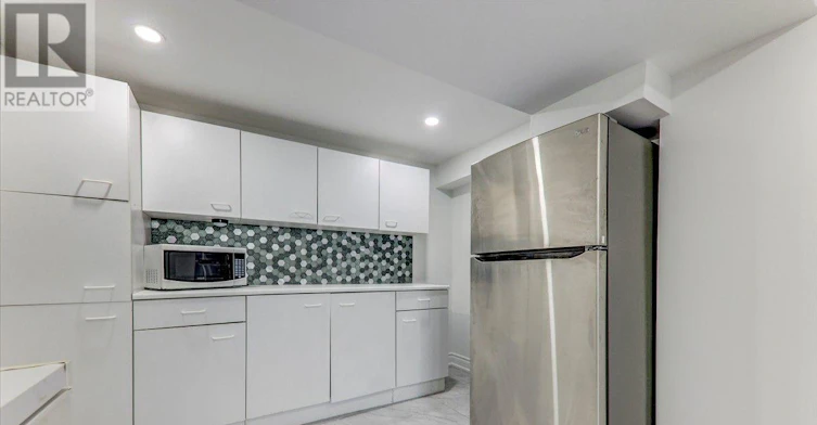 BSMT-53 Dennett Drive, Toronto, ON, M1S 2E8 - 10