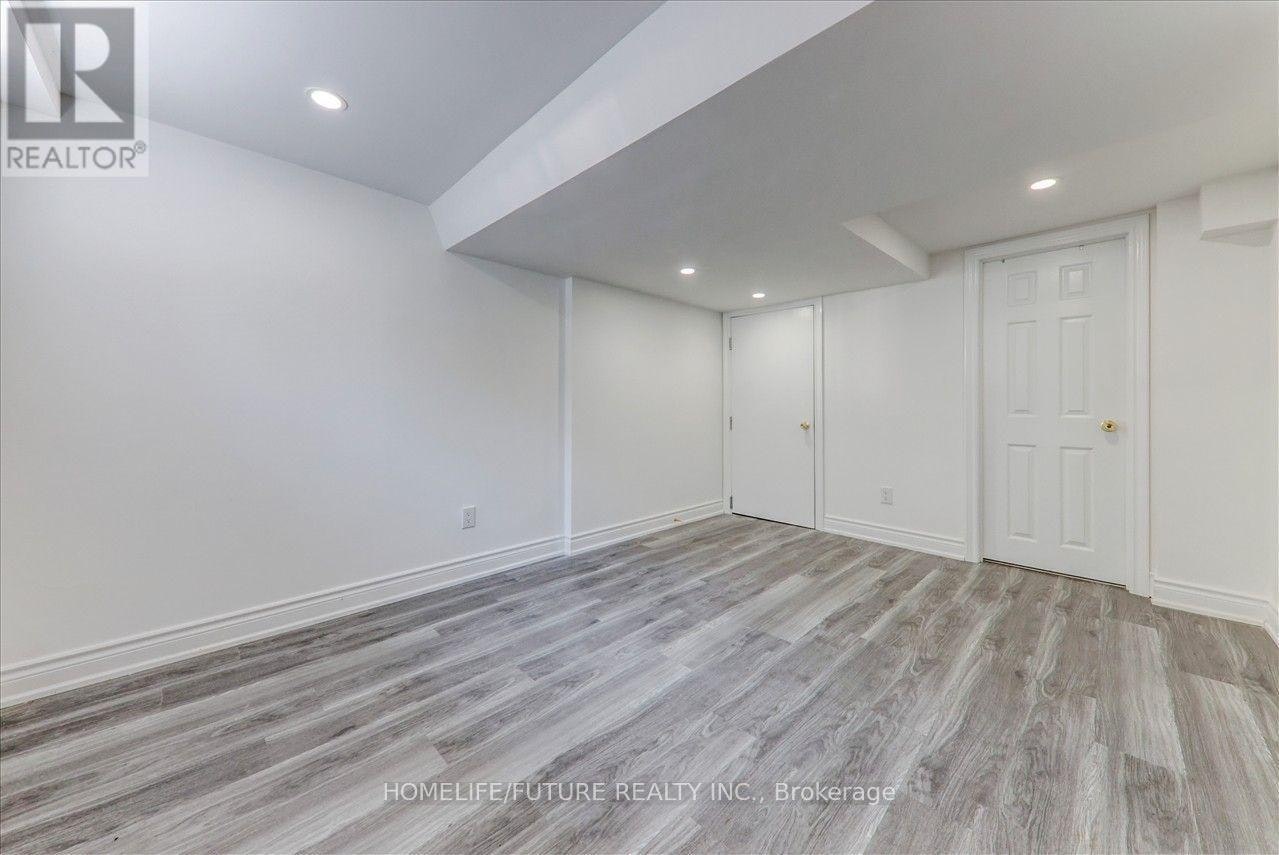 BSMT-53 Dennett Drive, Toronto, ON, M1S 2E8 - 13