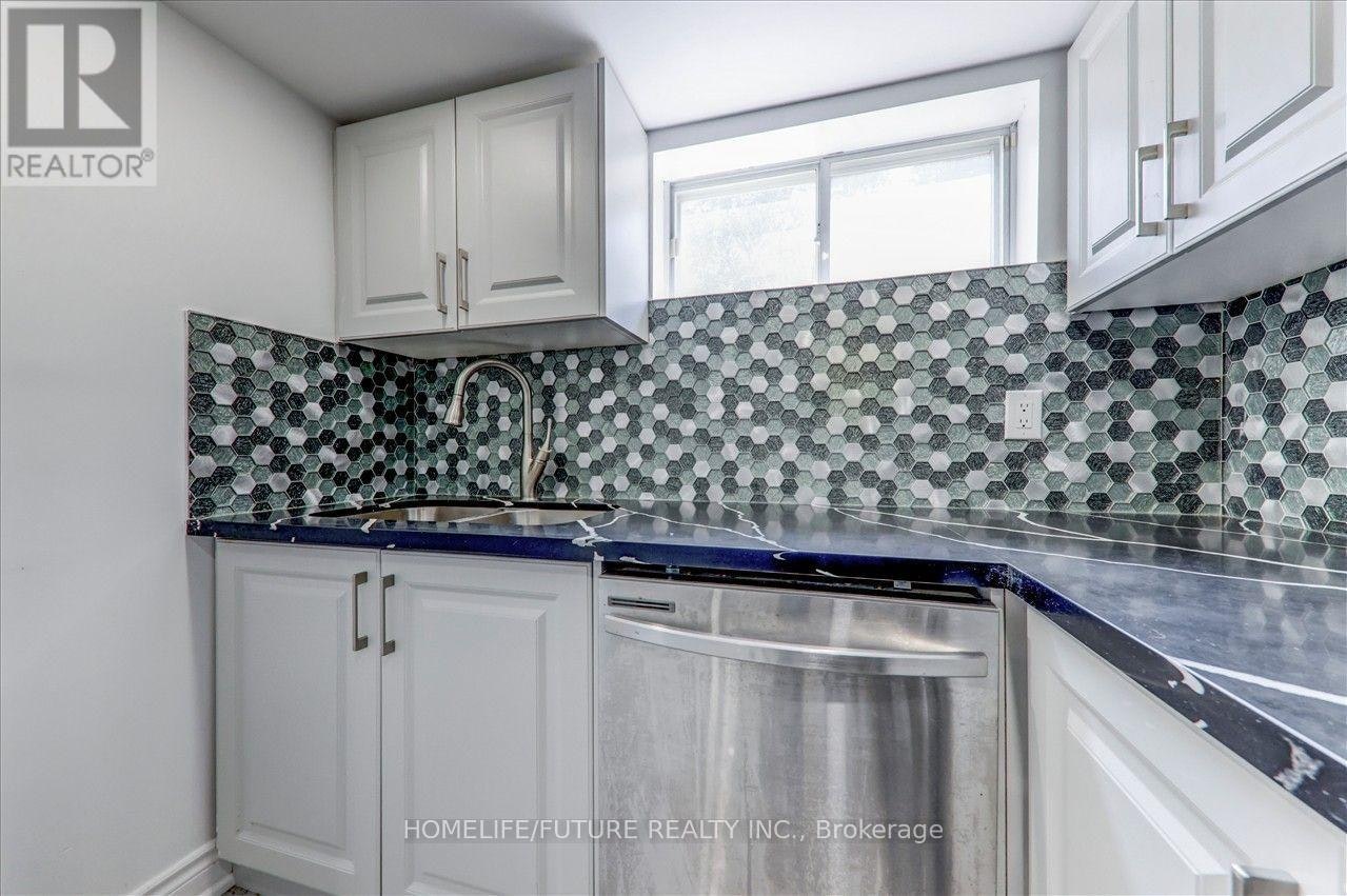 BSMT-53 Dennett Drive, Toronto, ON, M1S 2E8 - 12
