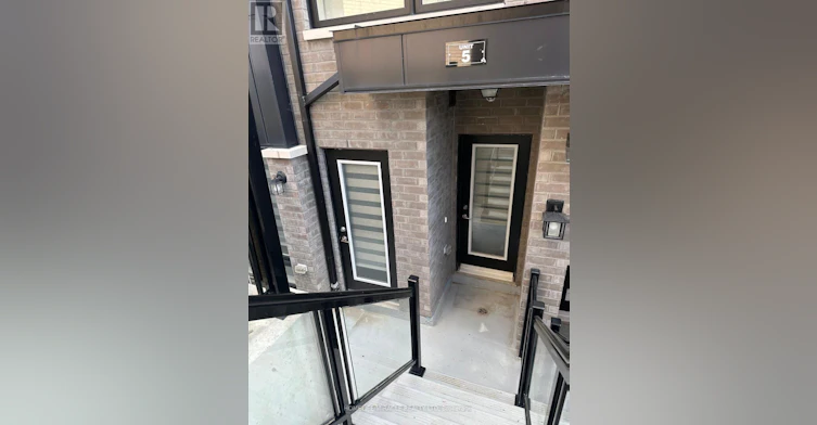 5-145 Tapscott Road, Toronto, ON, M1B 1E7 - 2
