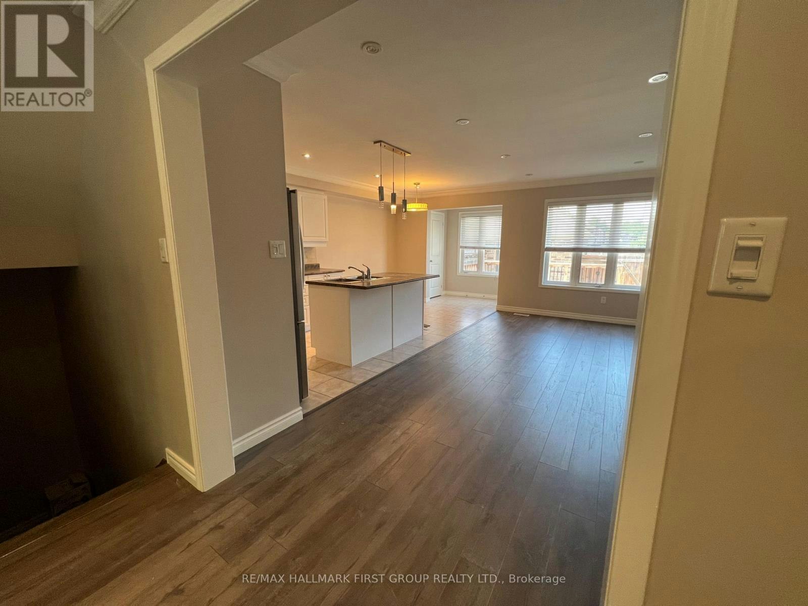 2424 Tillings Road, Pickering, ON, L1X 0B6 - 6