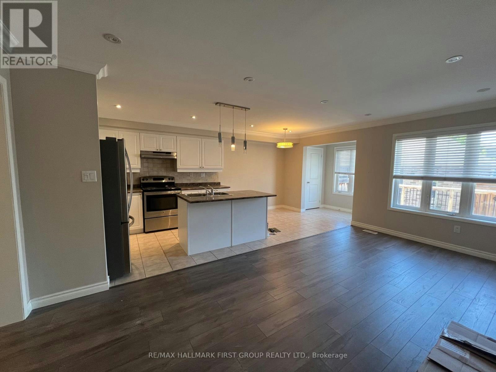 2424 Tillings Road, Pickering, ON, L1X 0B6 - 8