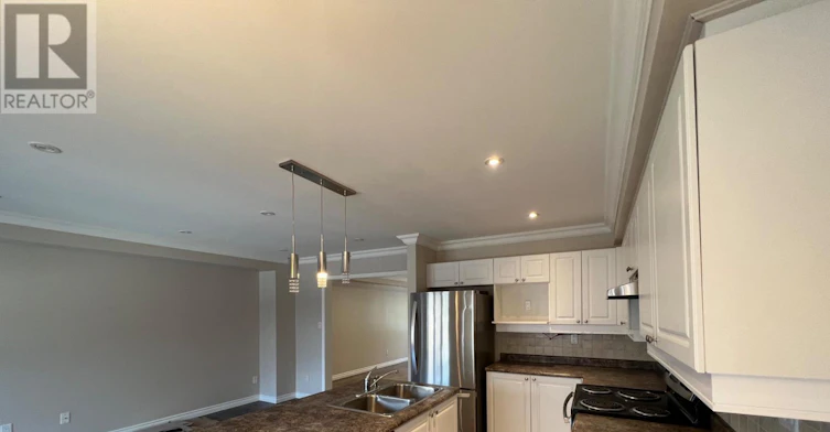 2424 Tillings Road, Pickering, ON, L1X 0B6 - 9