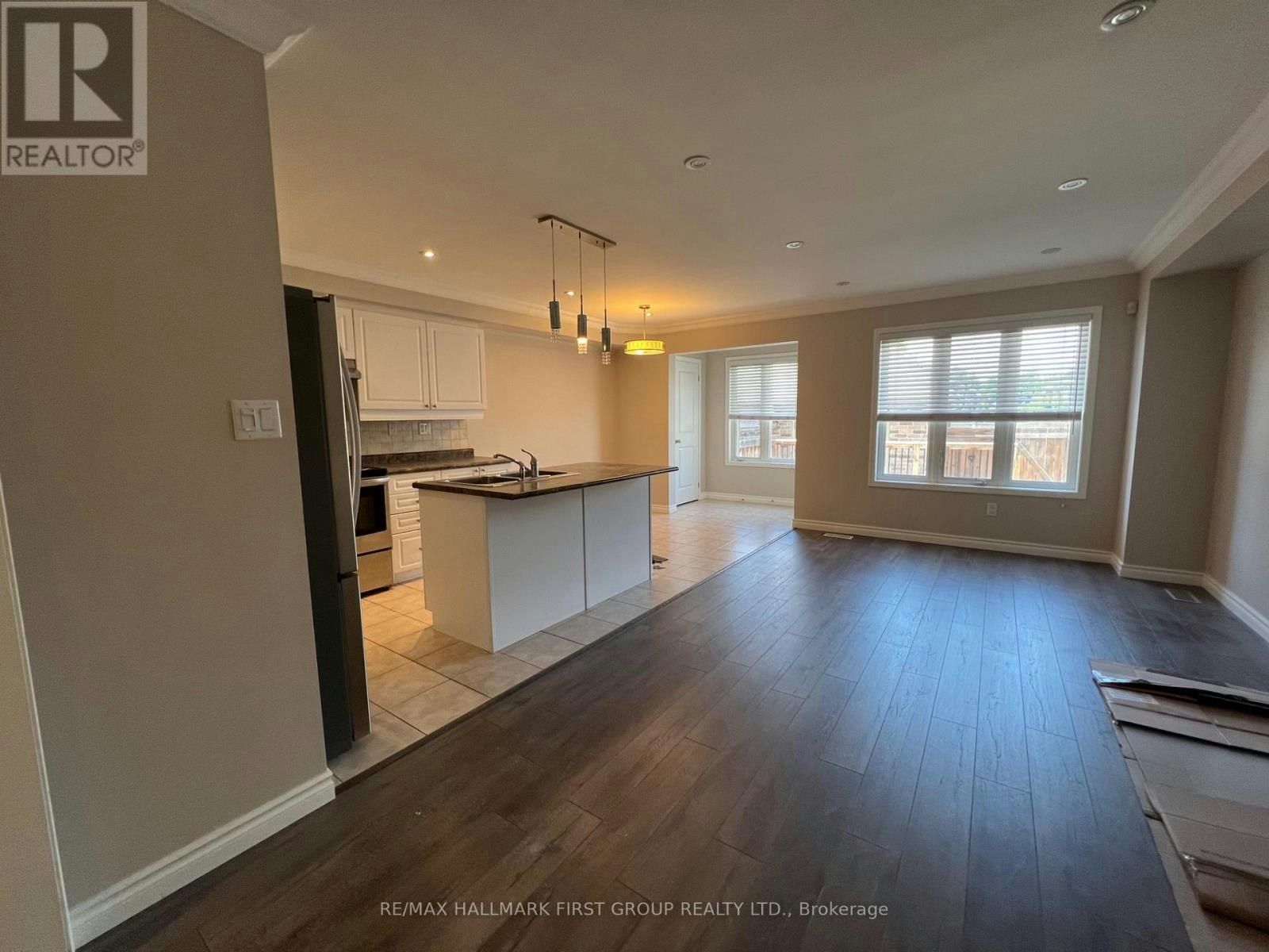 2424 Tillings Road, Pickering, ON, L1X 0B6 - 7