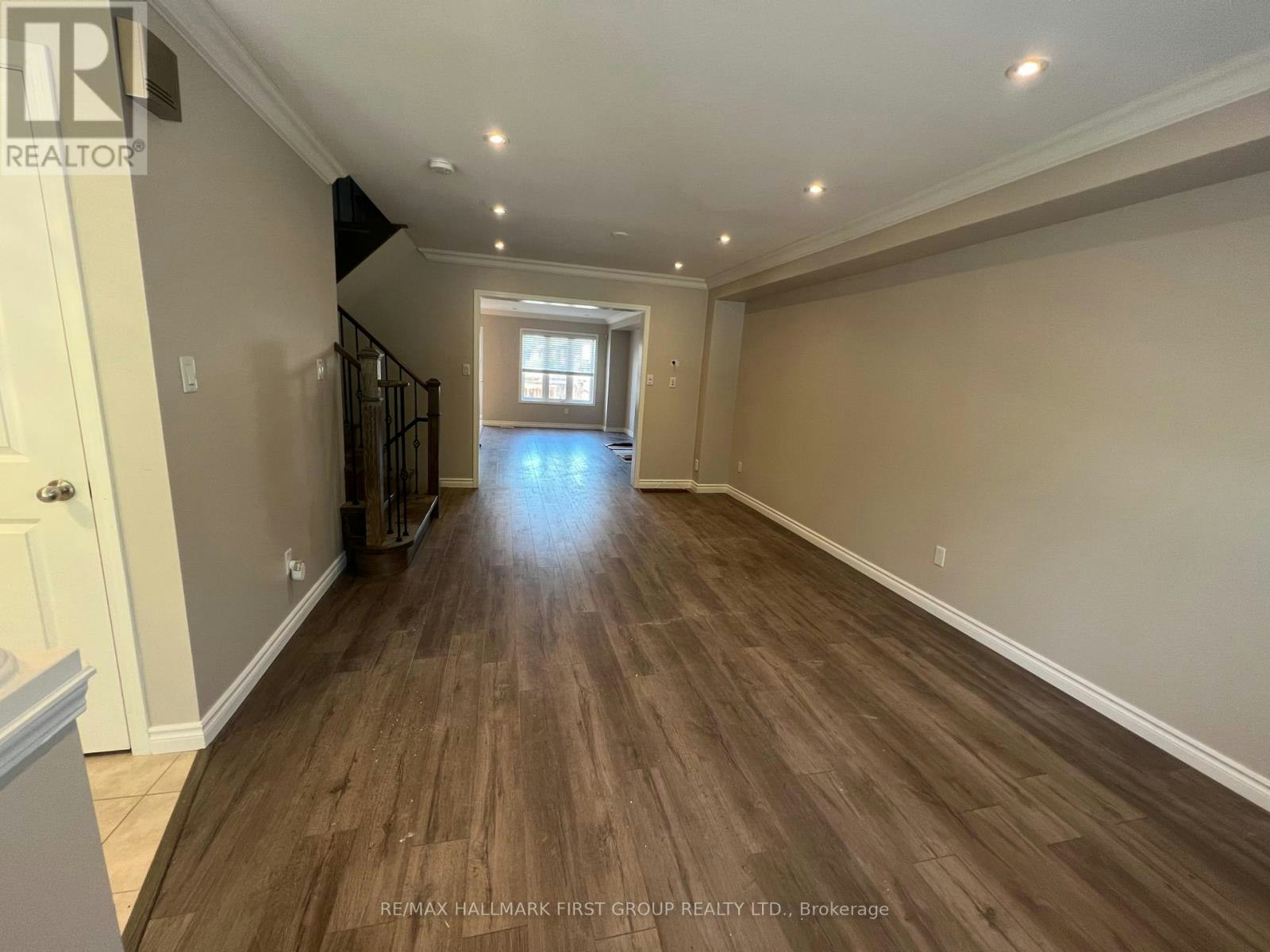 2424 Tillings Road, Pickering, ON, L1X 0B6 - 5