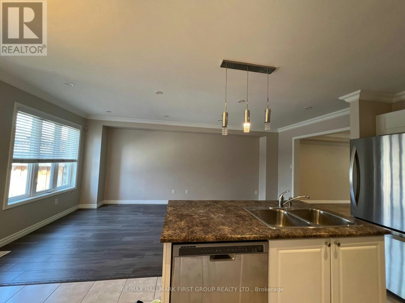 2424 Tillings Road, Pickering, ON, L1X 0B6 - 11