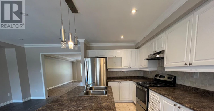 2424 Tillings Road, Pickering, ON, L1X 0B6 - 10
