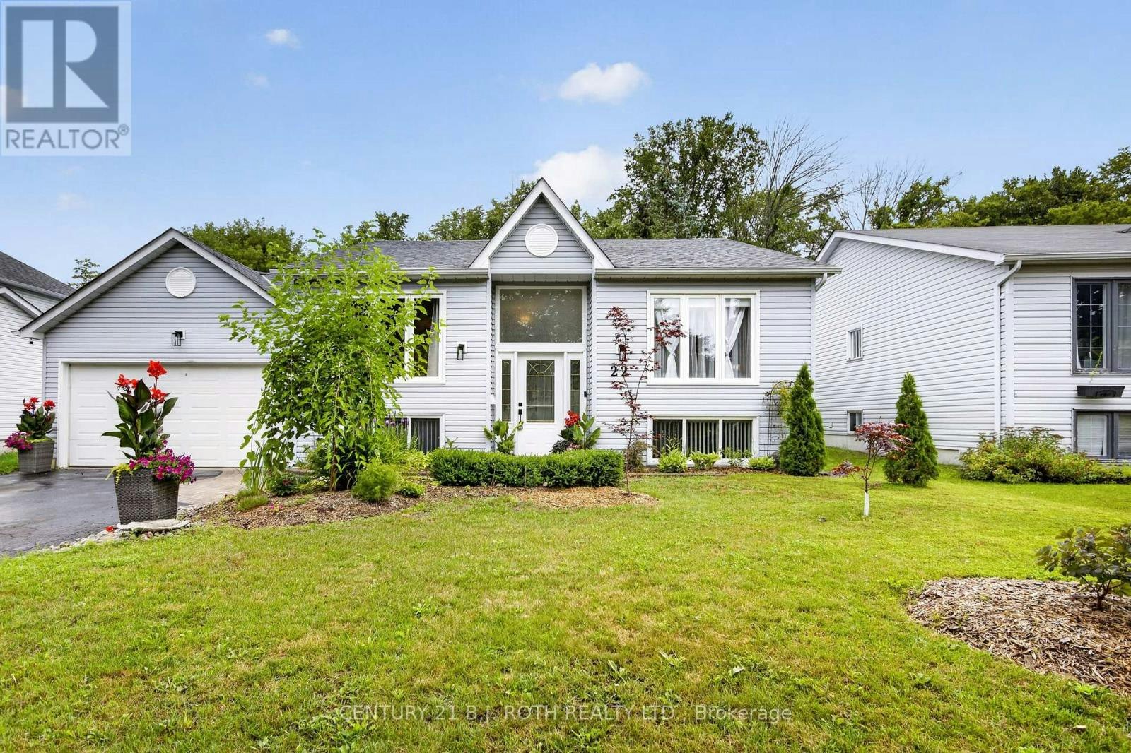 22 Michael Street, Essa, ON, L3W 0M4