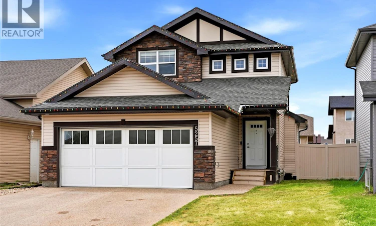 5257 Canuck Crescent