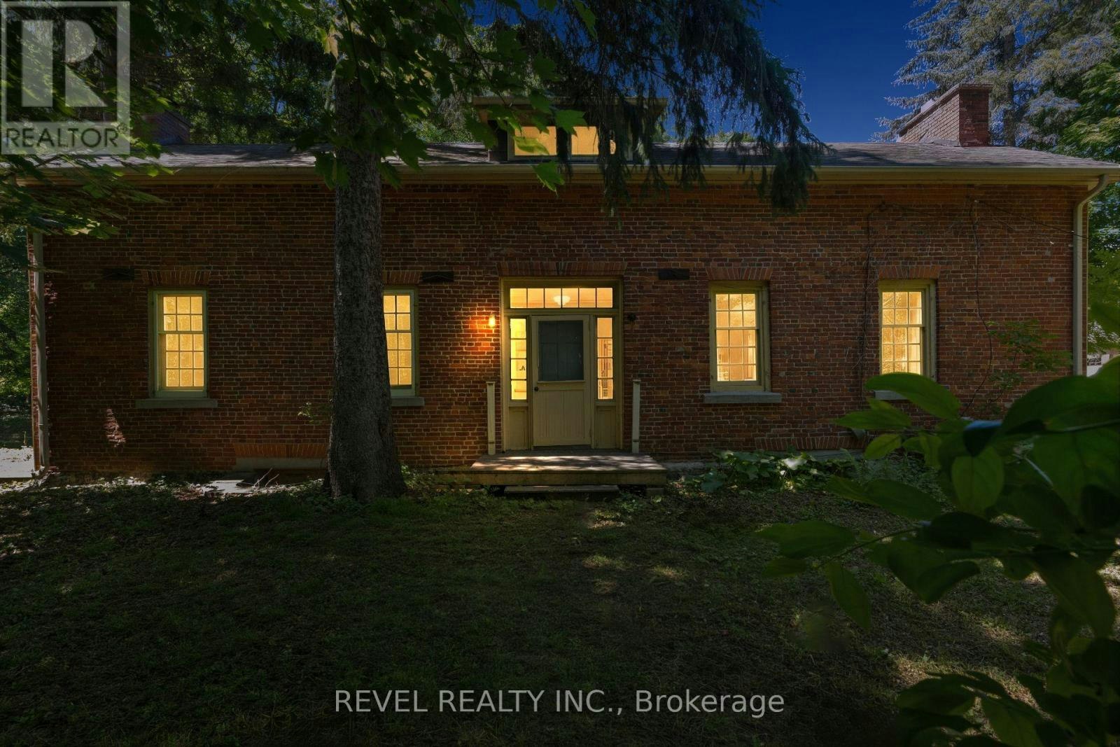 41 Mill Street, Mississauga, ON, L5M 1Y3