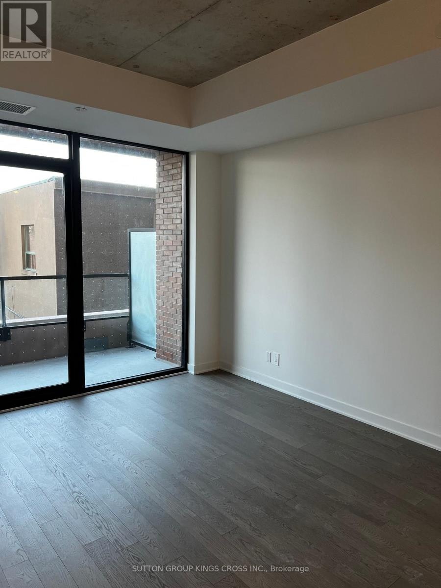 215-2720 Dundas Street W, Toronto, ON, M6P 1Y2 - 14