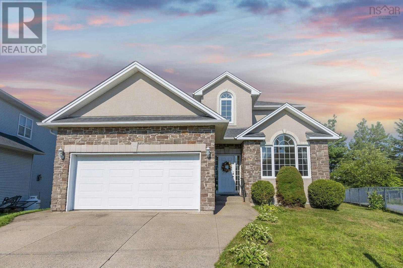86 Stone Gate Drive, Halifax, NS, B3N 3L2