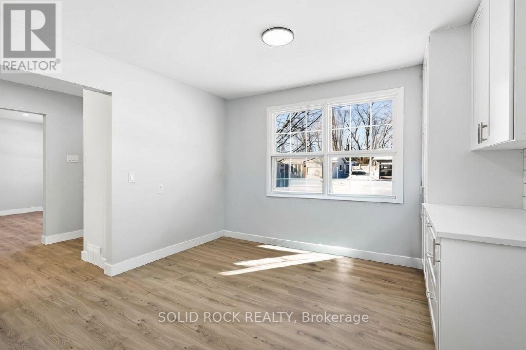 2158 Fillmore Crescent, Ottawa, ON, K1J 6A4 - 7
