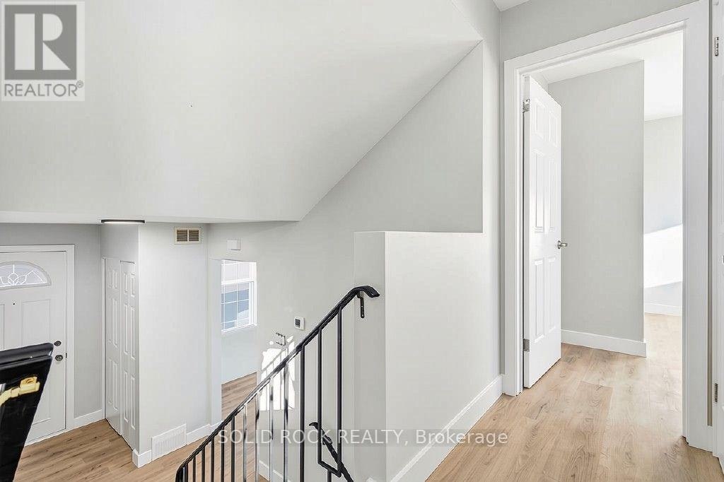 2158 Fillmore Crescent, Ottawa, ON, K1J 6A4 - 11