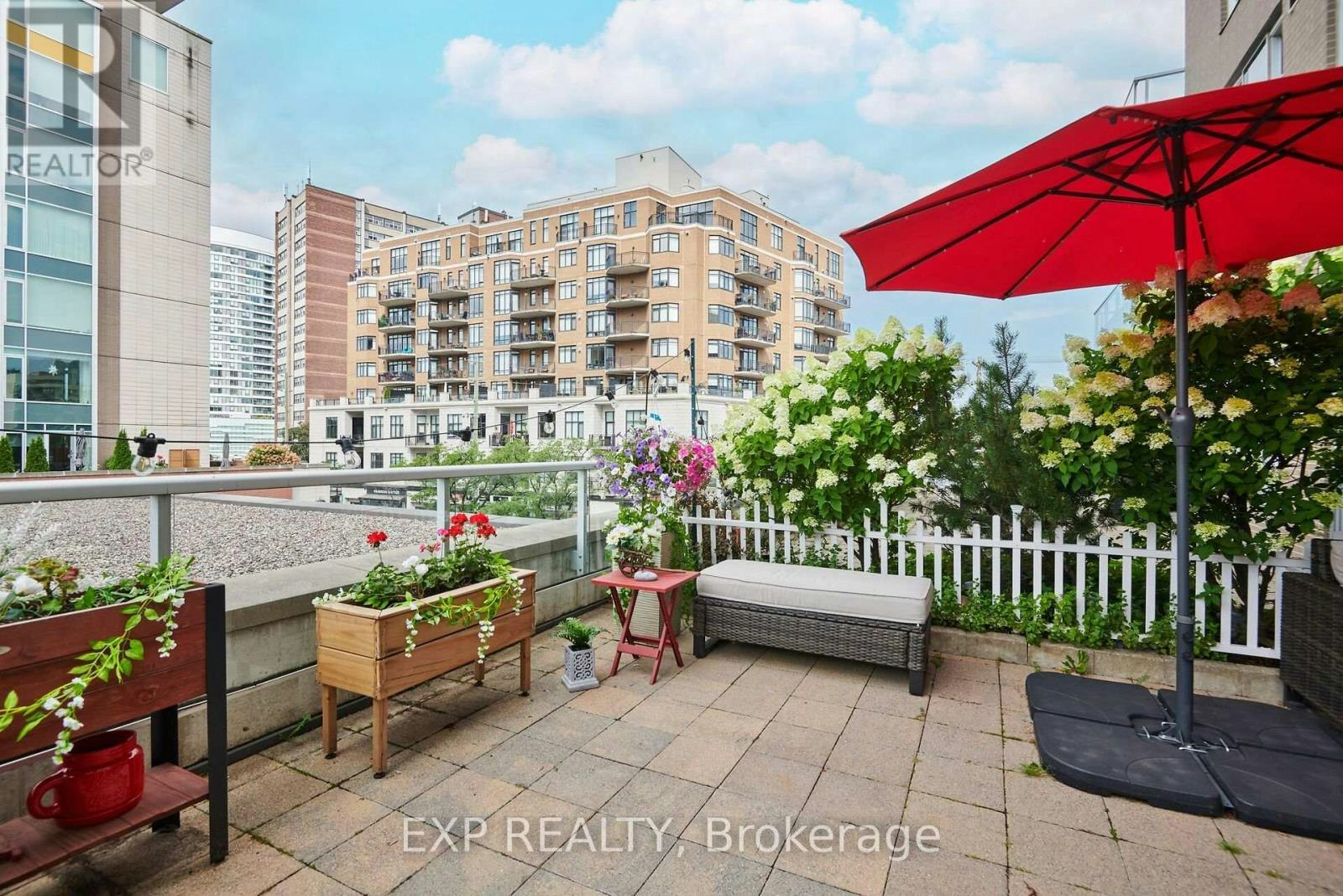 203-575 Byron Avenue, Ottawa, ON, K2A 1R7