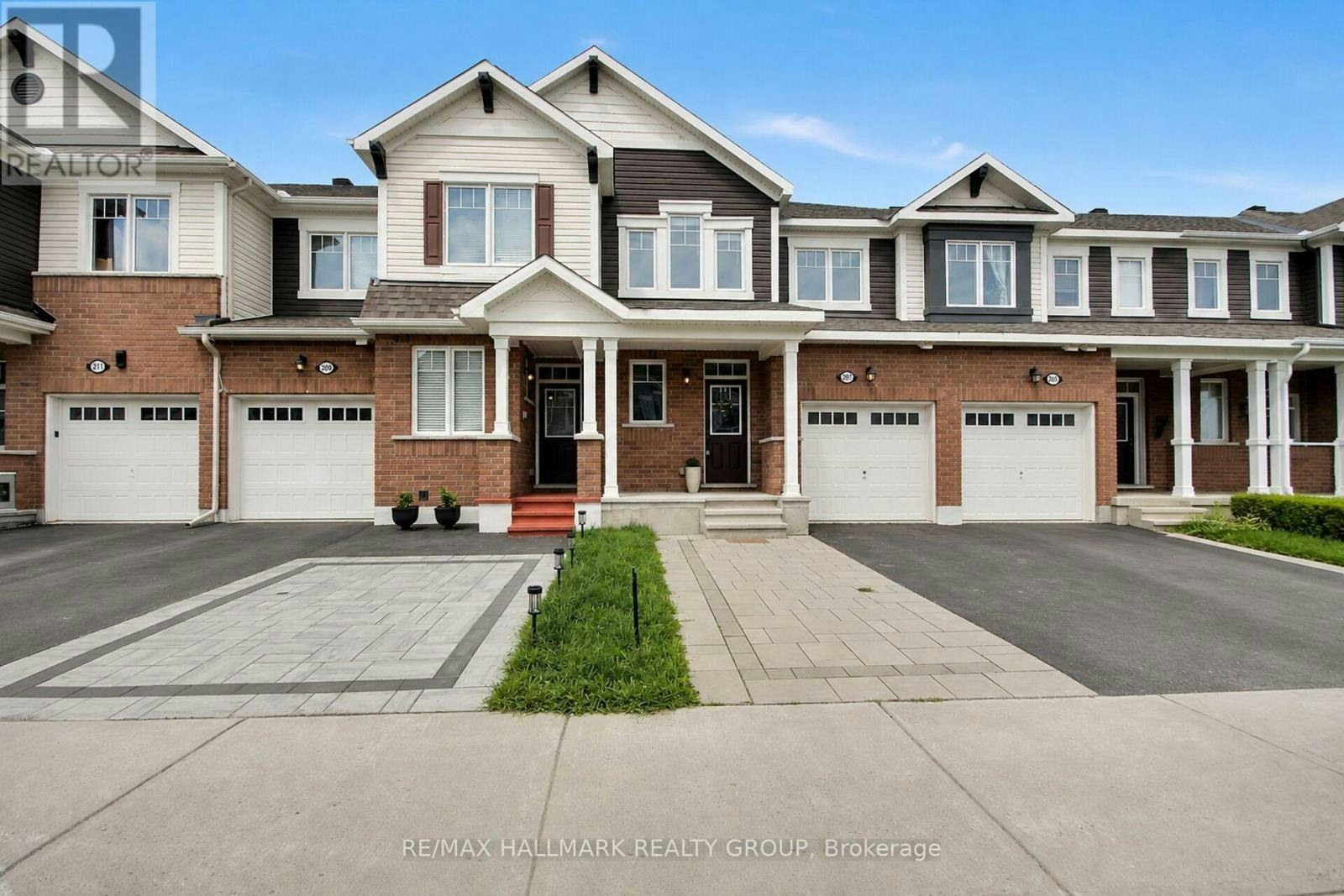 207 Willow Aster Circle, Ottawa, ON, K4A 1C9