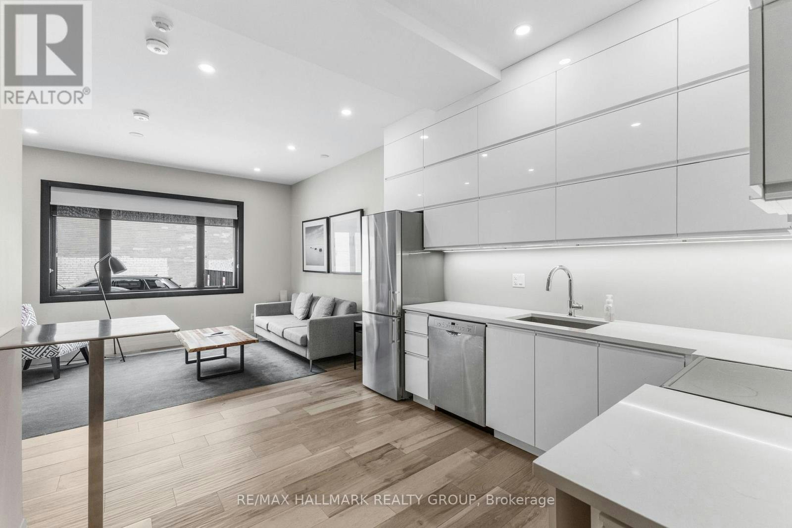 2-201 Maclaren Street, Ottawa, ON, K2P 0L4 - 6