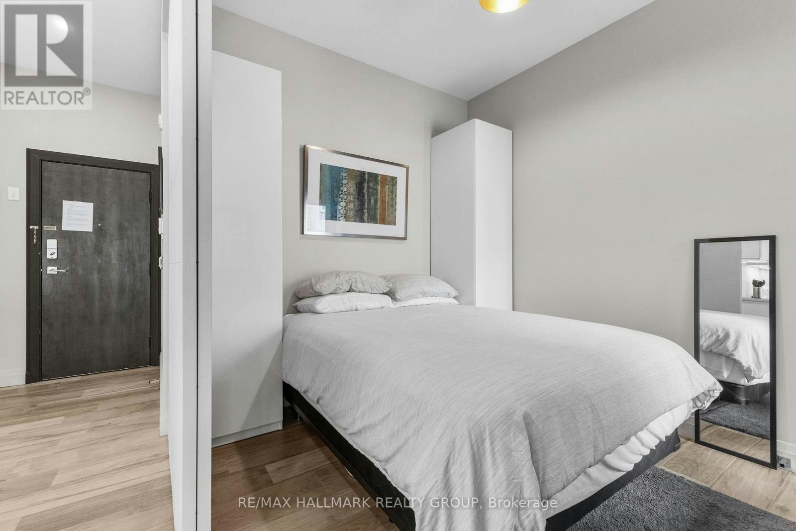 2-201 Maclaren Street, Ottawa, ON, K2P 0L4 - 12