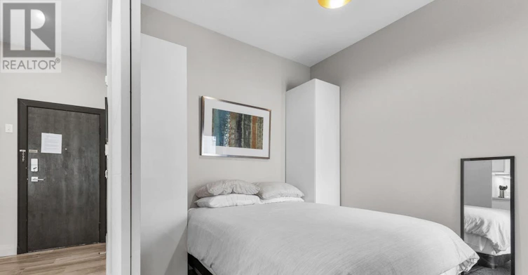 2-201 Maclaren Street, Ottawa, ON, K2P 0L4 - 12