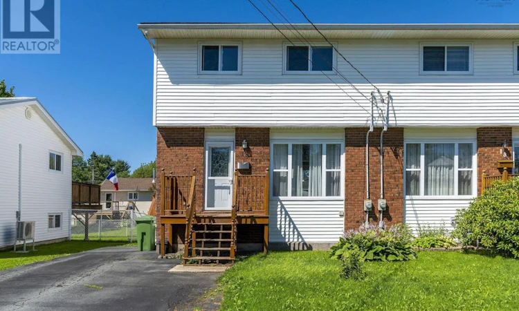 16 Clermont Crescent