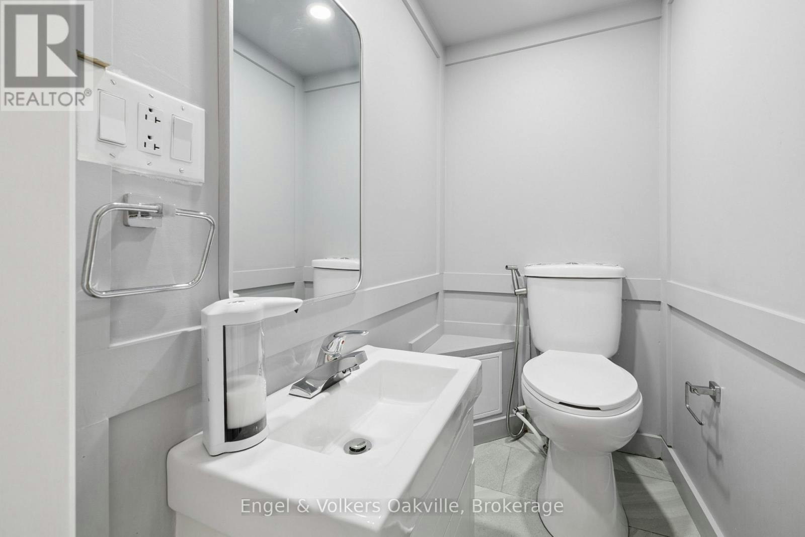 184-1055 Dundas Street E, Mississauga, ON, L4Y 3X6 - 16