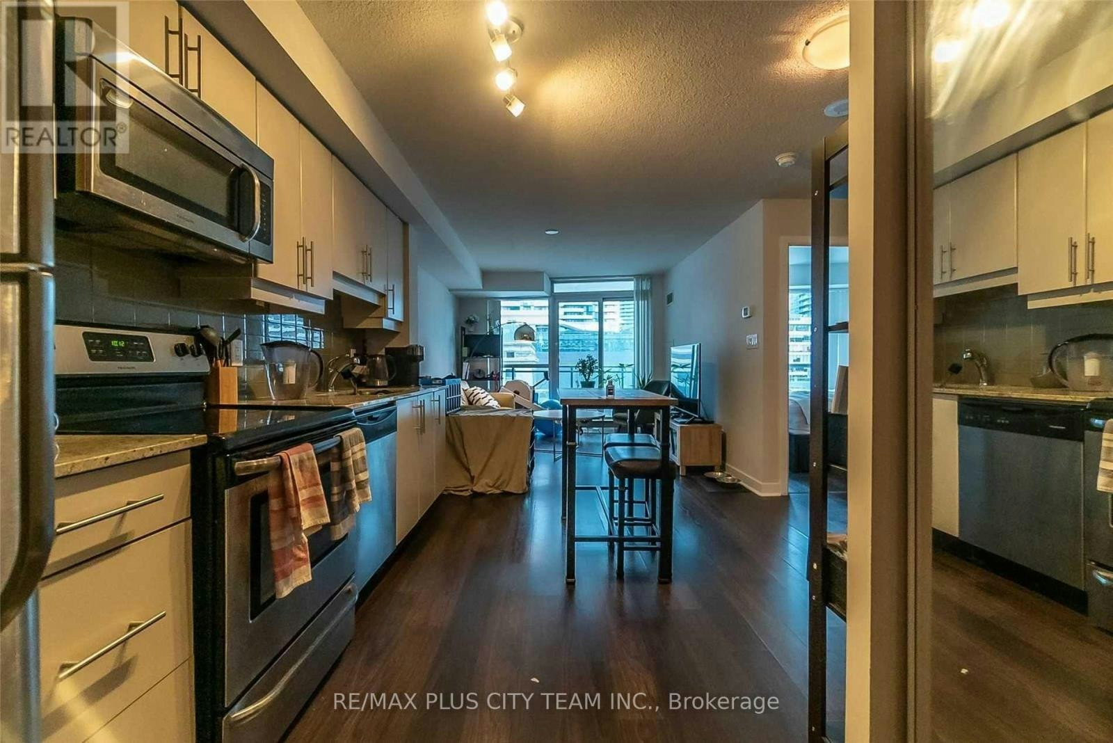 602-33 Bay Street, Toronto, ON, M5J 2Z3 - 7