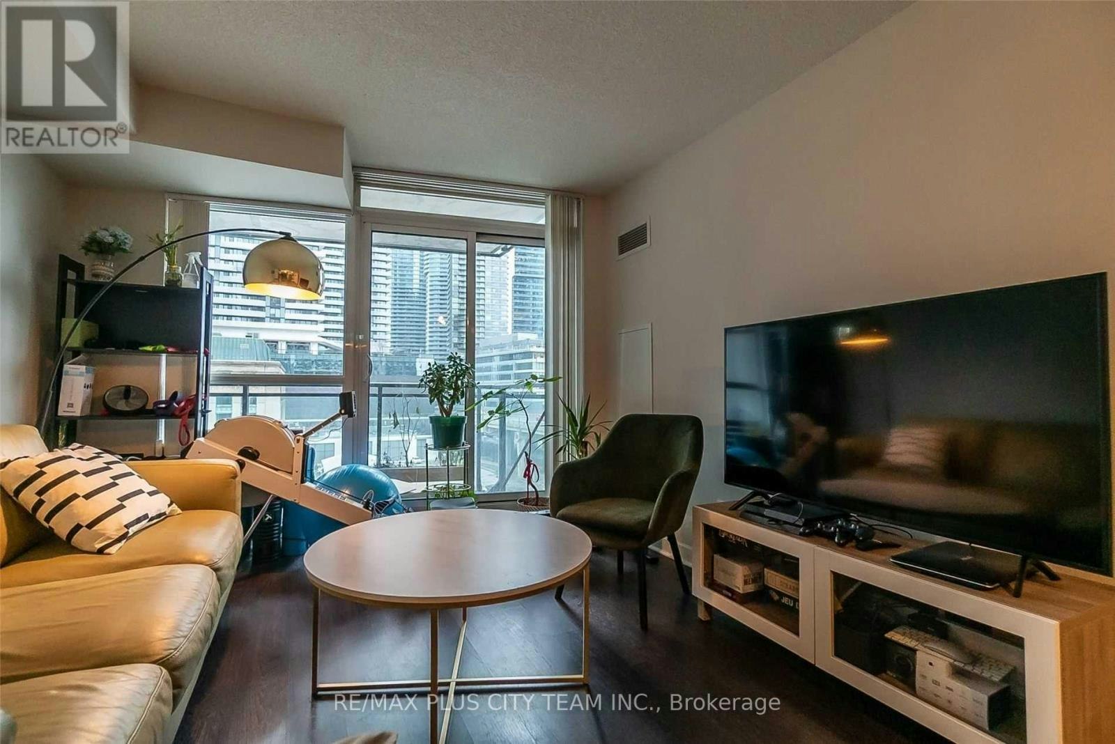 602-33 Bay Street, Toronto, ON, M5J 2Z3 - 3