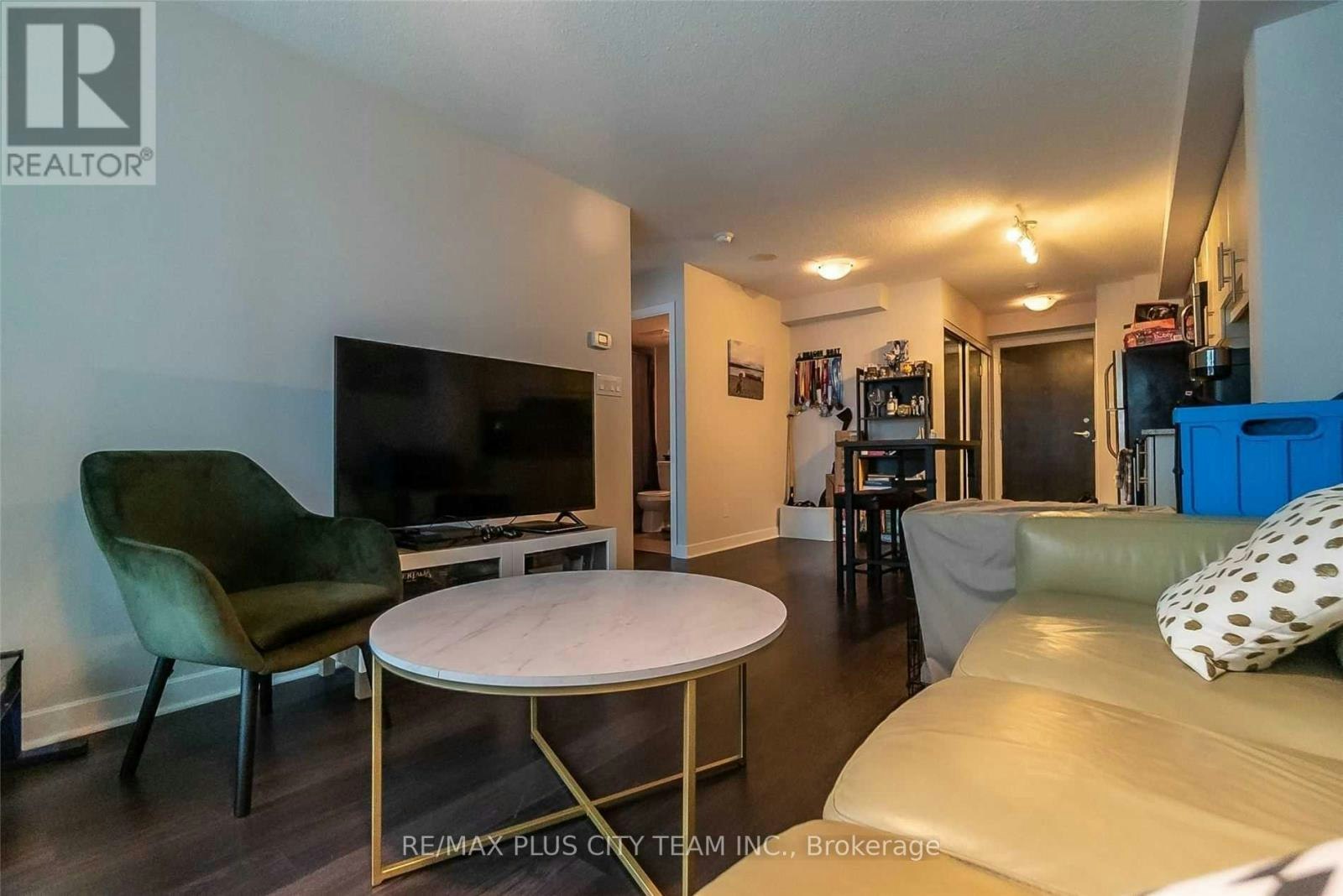 602-33 Bay Street, Toronto, ON, M5J 2Z3 - 4