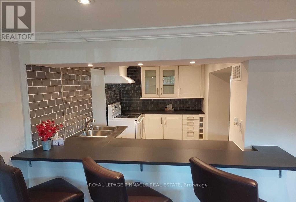 BSMT-2587 Burslem Road, Mississauga, ON, L5A 2R5 - 7