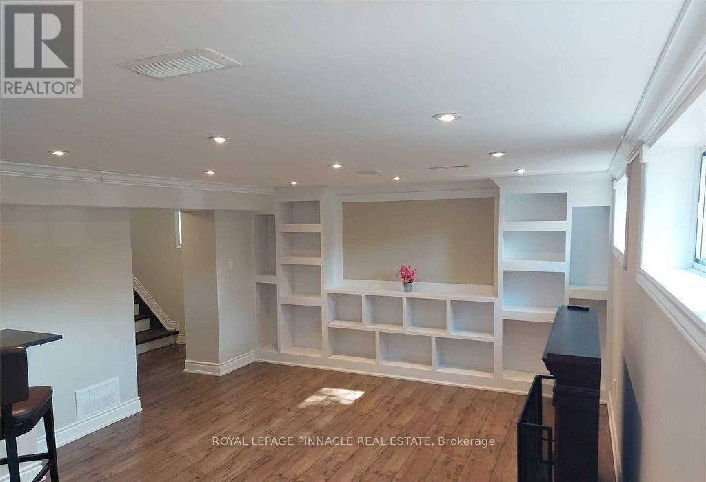 BSMT-2587 Burslem Road, Mississauga, ON, L5A 2R5 - 10