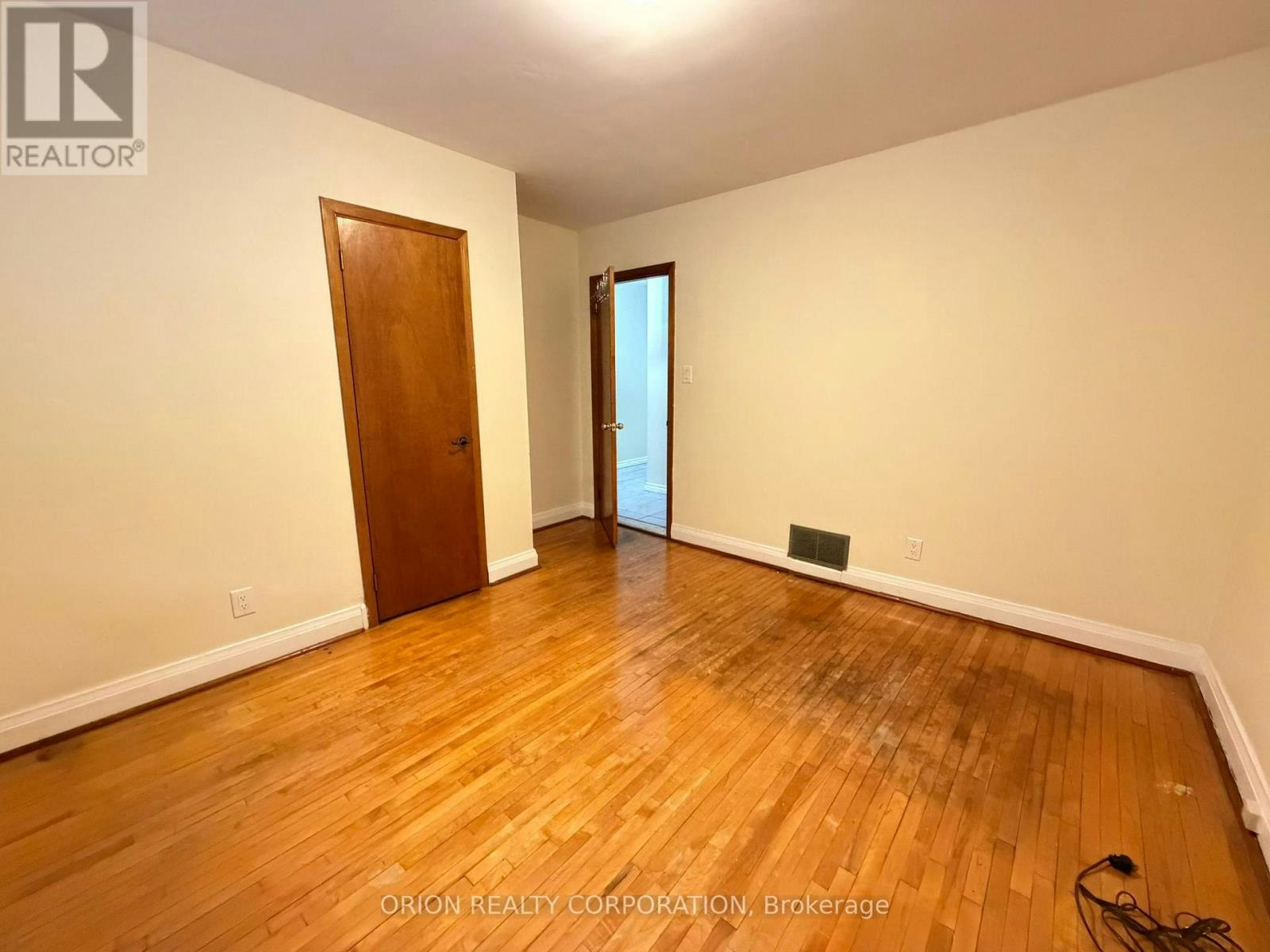 3 Romar Crescent, Toronto, ON, M6B 1R7 - 32